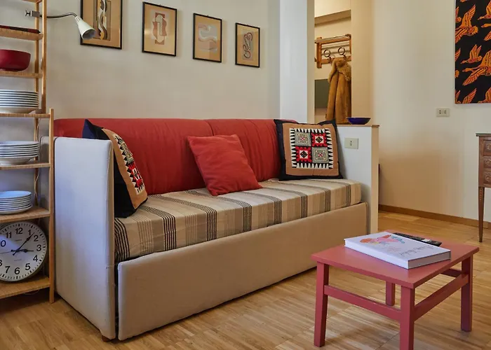 Comodo Bilocale In Porta Romana Lägenhet *