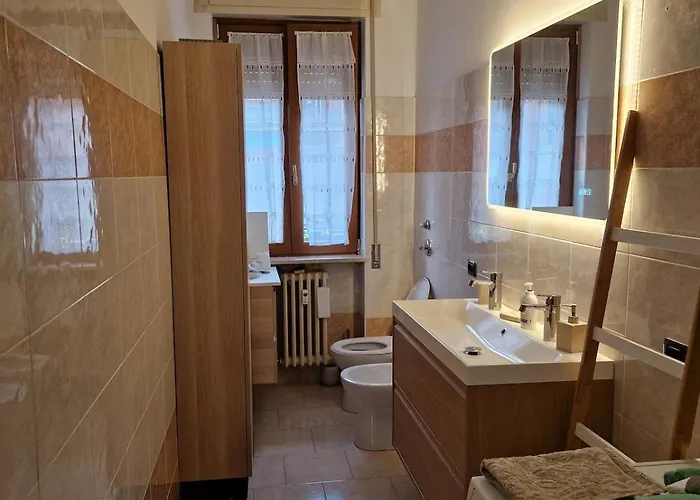 Large Bright - Strategic Location Apartment