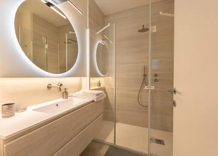 The South, Center, Arco Della Pace Lägenhet Milano