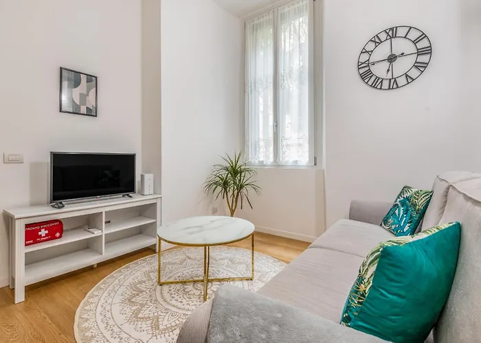 Luxury Via Morgagni 4 Pax Wi-fi 밀라노