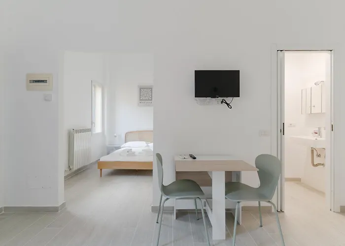 アパート Guesthost - Patio Varesina