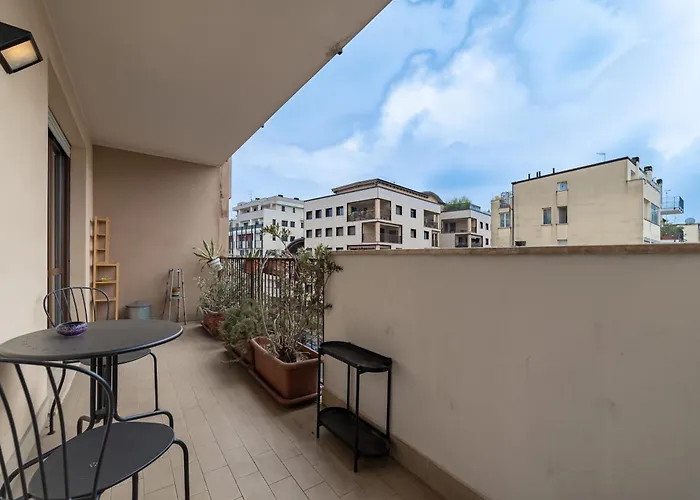 10 Minutes From Bocconi, Elegance And Comfort * Milão