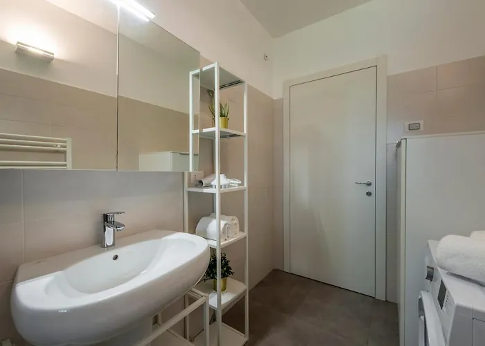 B - Elegant With Terrace & Gym *