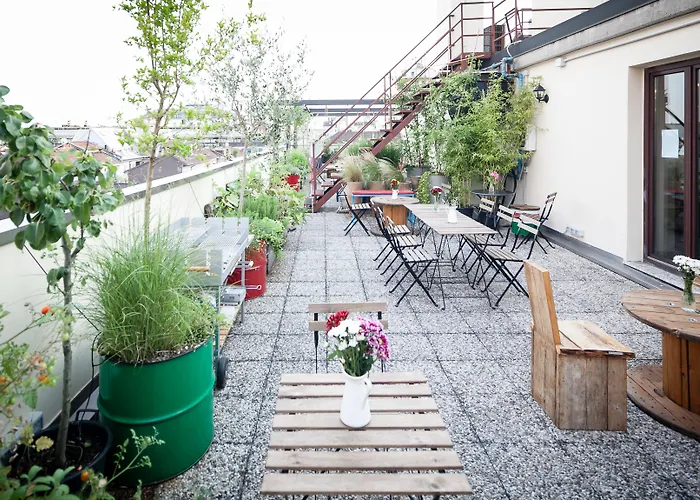 بيت شباب أوستيلو بيلو جراندي ميلان