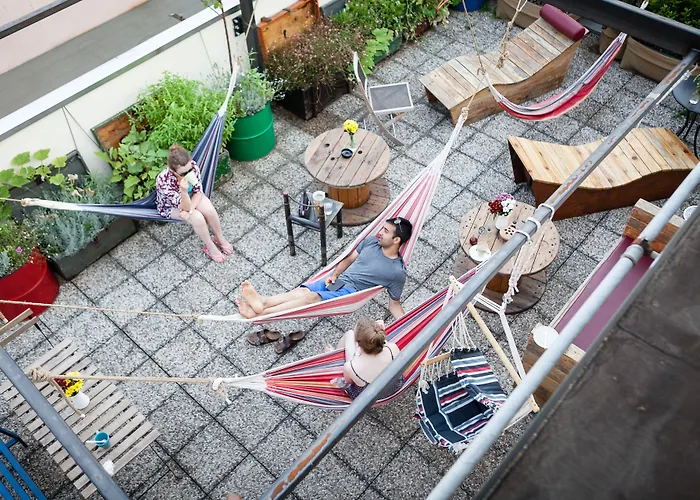 旅馆 贝罗格兰德旅舍 *