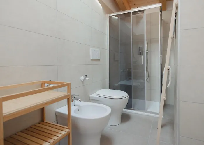 Gohost - The Corridor Near The Station Lägenhet Milano