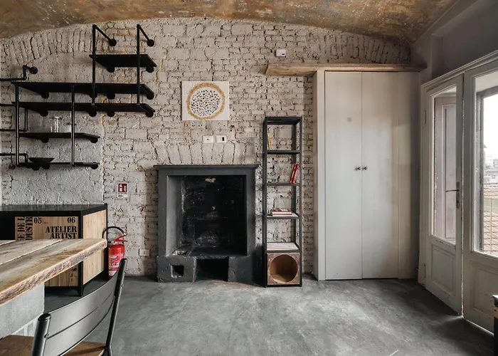 Nyc-style Industrial On Navigli