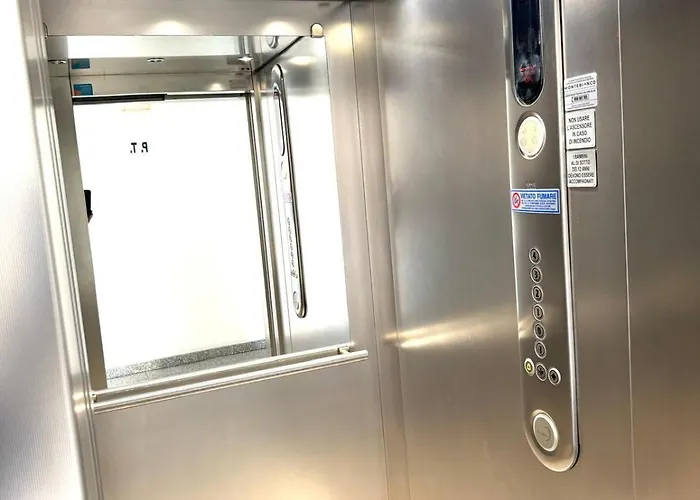 Appartement Live House-attico, Ampio E Luminoso Monolocale