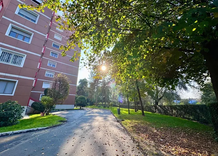 Kibilu - Via De Ruggiero Milan