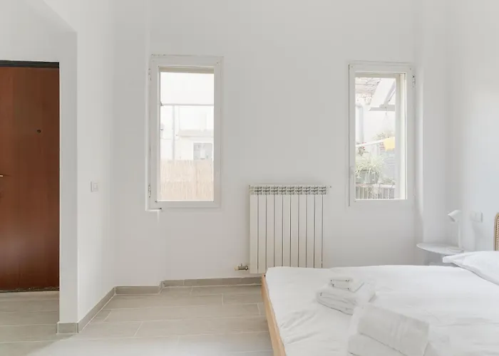 Guesthost - Patio Varesina アパート *