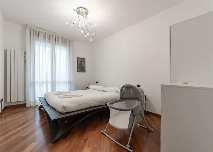 10 Minutes From Bocconi, Elegance And Comfort Milão