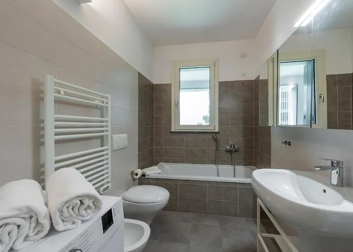 B - Elegant With Terrace & Gym Apartmán Milán