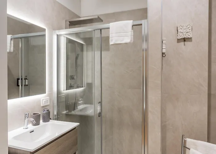 Regina24 Luxury - Elegante A Porta Venezia, 5 Min Dalla Metro * Milaan