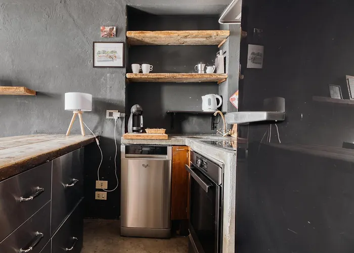 Nyc-style Industrial On Navigli Lejlighed