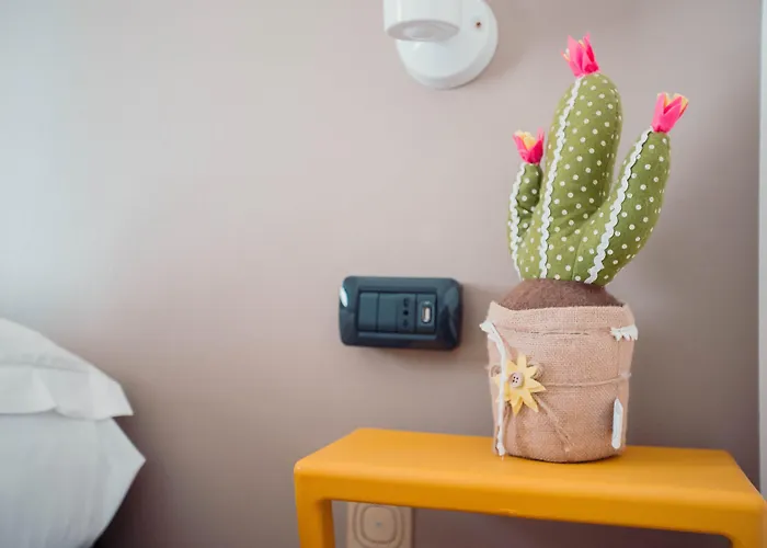 贝罗格兰德旅舍 *