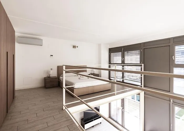 Youhosty - Bruno Maderna 17 Duplex *