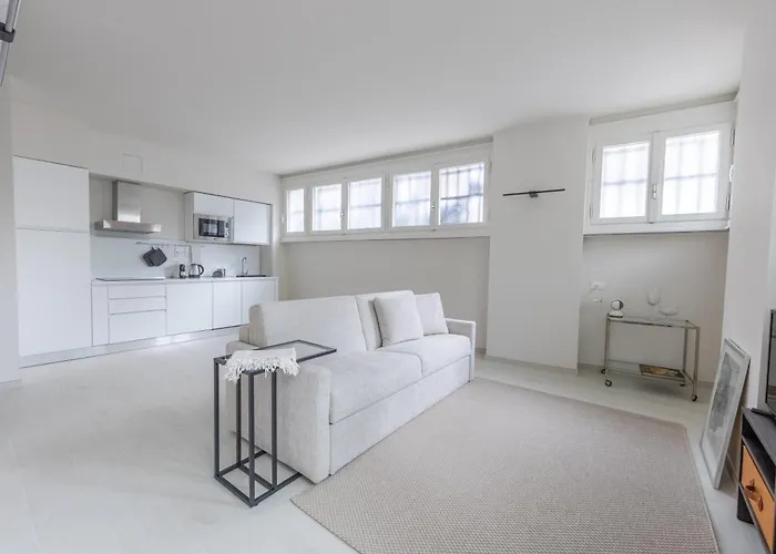 The South, Center, Arco Della Pace * Milano