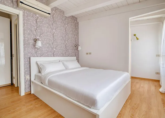 Bright Flat In The Heart Of Porta Venezia * Milan