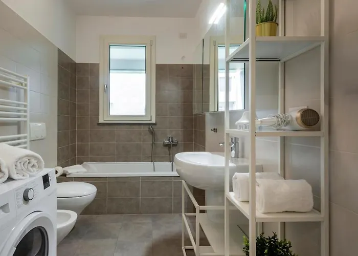 B - Elegant With Terrace & Gym Apartmán Milán