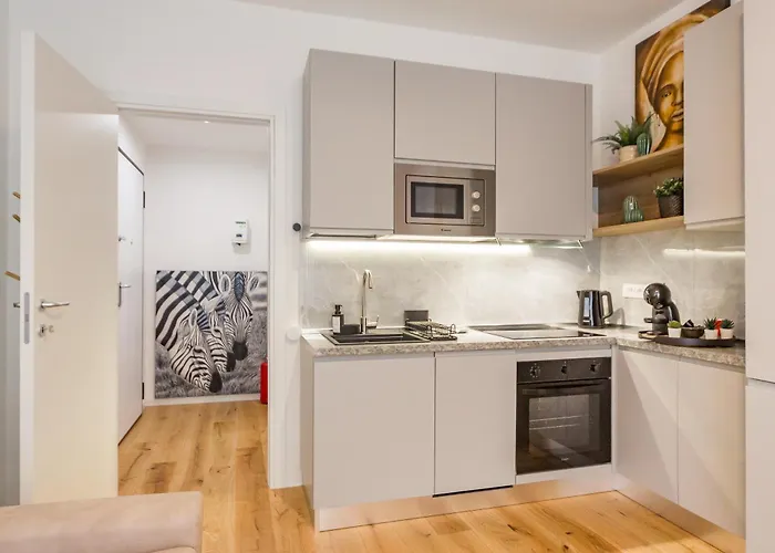 Regina24 Luxury - Elegante A Porta Venezia, 5 Min Dalla Metro 公寓 *