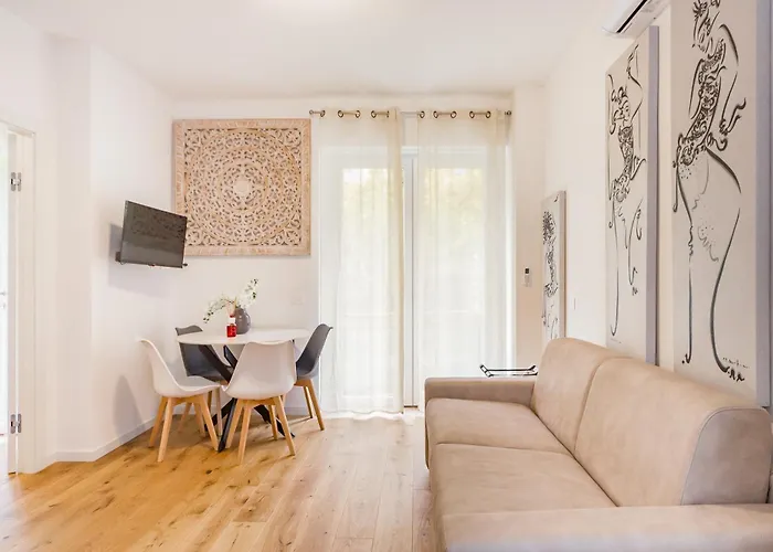 Regina24 Luxury - Elegante A Porta Venezia, 5 Min Dalla Metro *