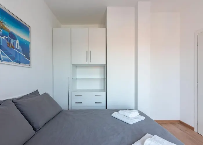 Nest Terrace Next To Frattini Metro Stop *