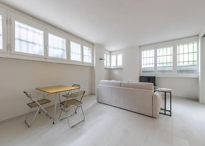 The South, Center, Arco Della Pace Lägenhet Milano