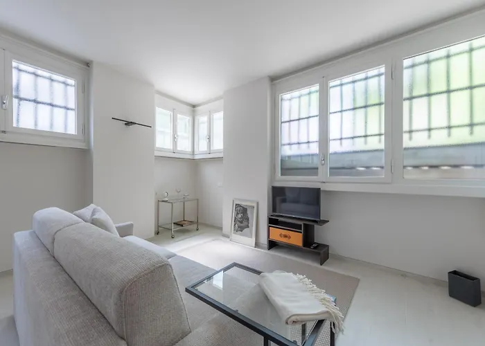 The South, Center, Arco Della Pace Lägenhet Milano