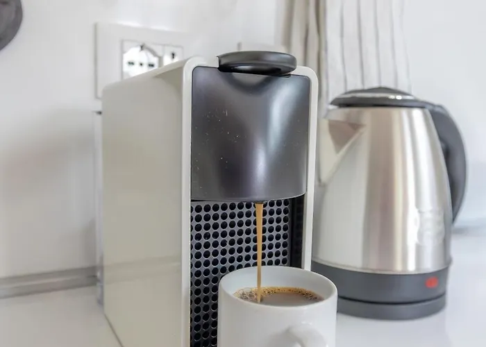 The South, Center, Arco Della Pace Milano