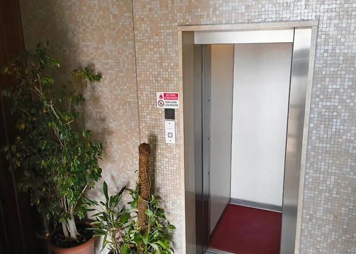 公寓 Attico Lux - Trilocale Con Garage Metropolitana Blu