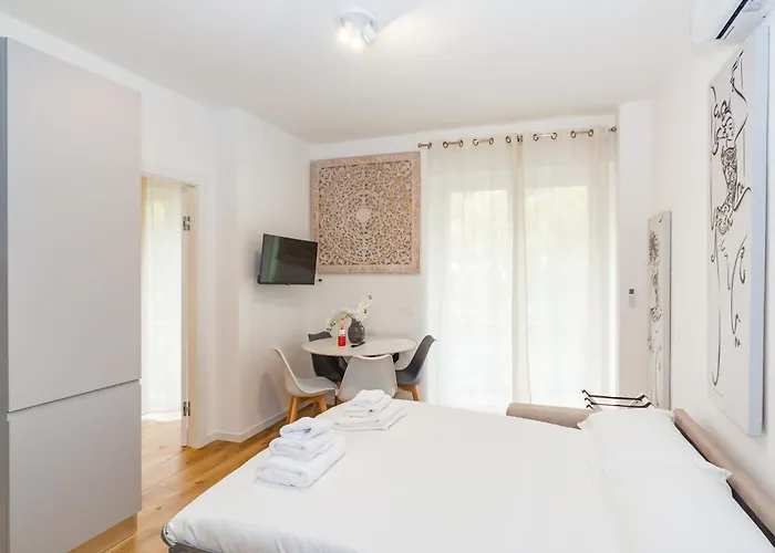 公寓 Regina24 Luxury - Elegante A Porta Venezia, 5 Min Dalla Metro