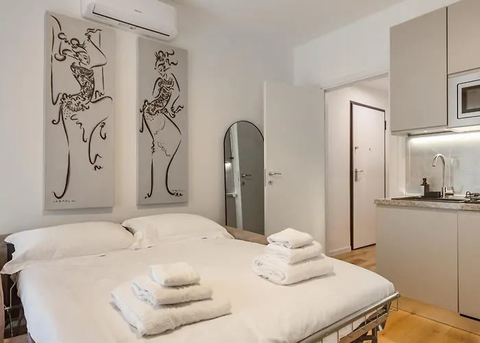 Regina24 Luxury - Elegante A Porta Venezia, 5 Min Dalla Metro * 米兰