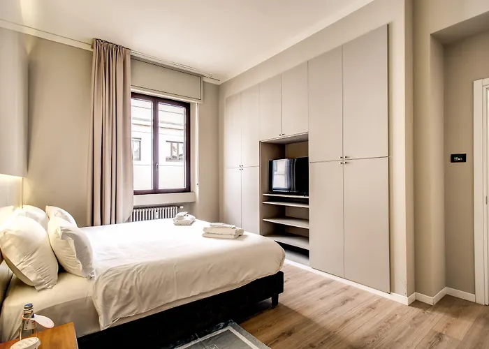 圣特克拉公寓 * 米兰