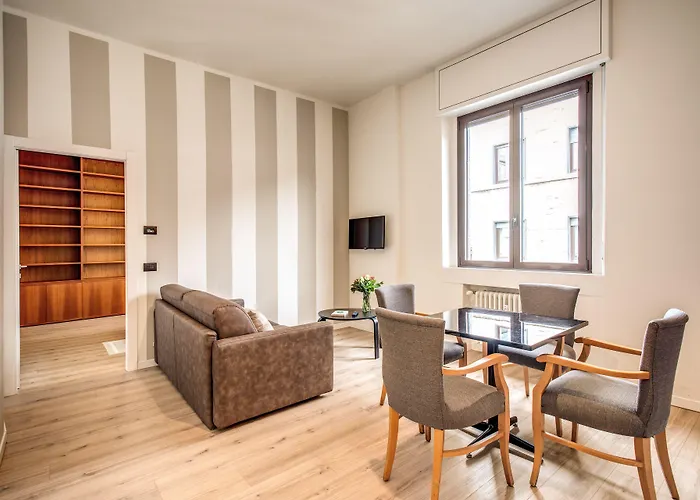 圣特克拉公寓 * 米兰