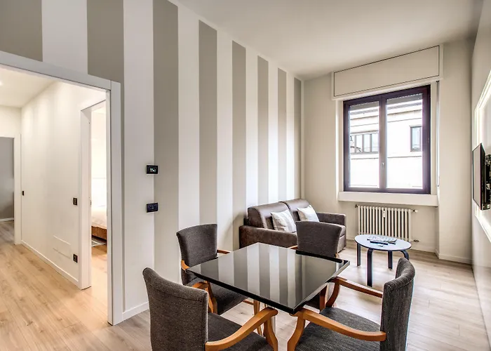 圣特克拉公寓 * 米兰