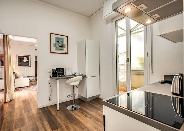 圣特克拉公寓 公寓 *