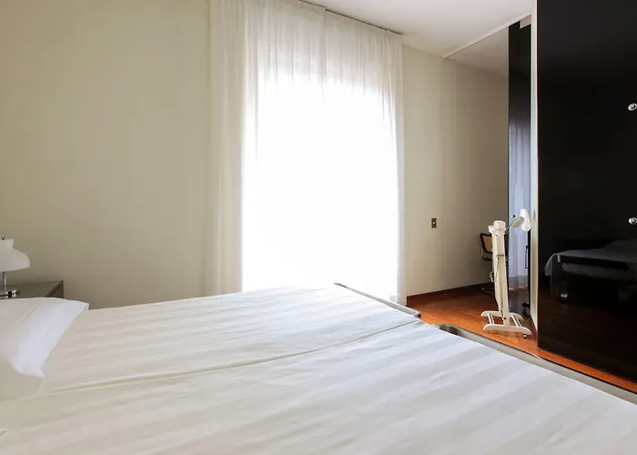 Hotel Vip's *