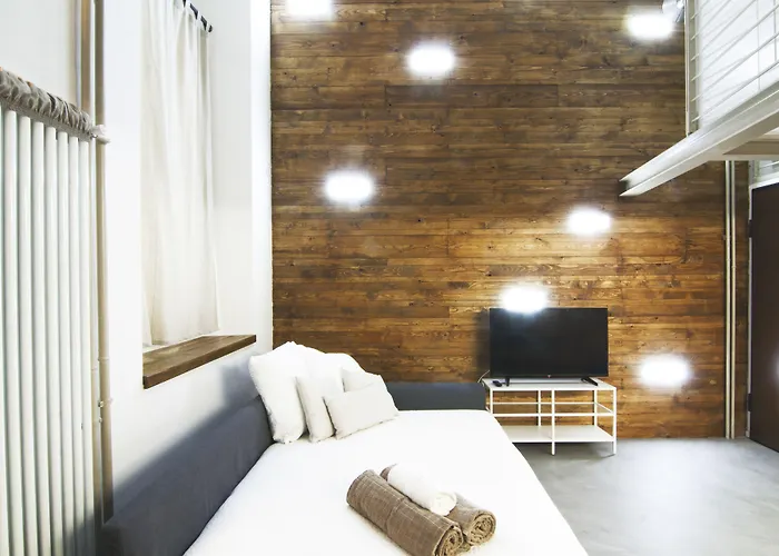 Alessia's Flat - Mac Mahon Apartment Milan