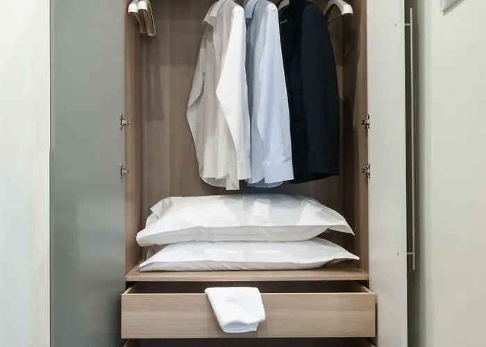 Bed Linate בית הארחה 4*