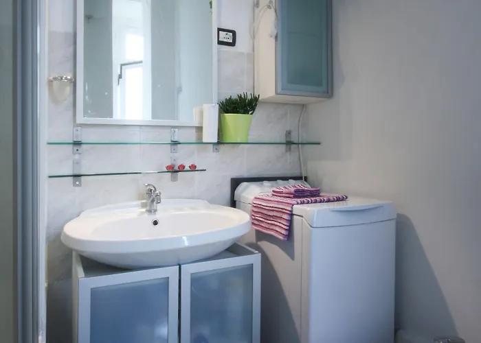 Colorful Porta Romana アパート