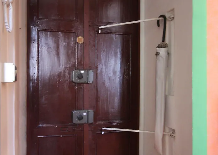 Colorful Porta Romana アパート ミラノ