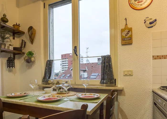 Joivy Warm Family Flat For 4 With Terrace In Mailand