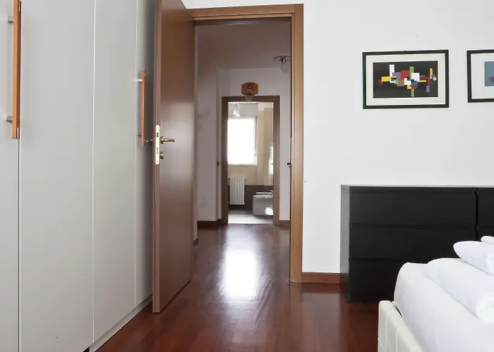 Italianway Comfort - Zanella 10 Milán