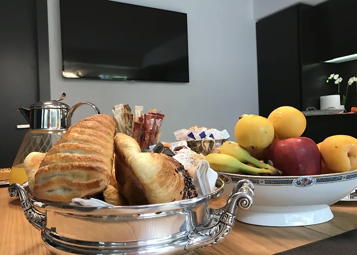 Conti Bed & Breakfast 4*