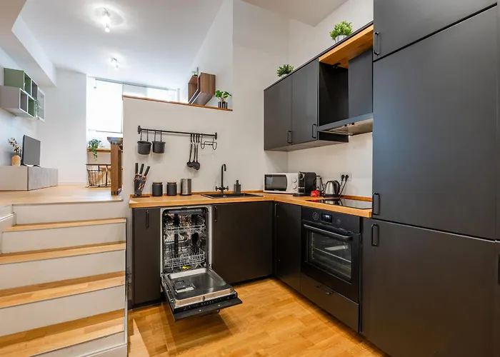 Prada's Nest - Modern Design And Close To Metro ミラノ