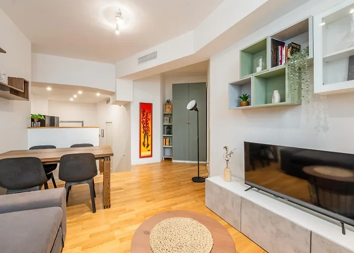 Prada's Nest - Modern Design And Close To Metro アパート ミラノ