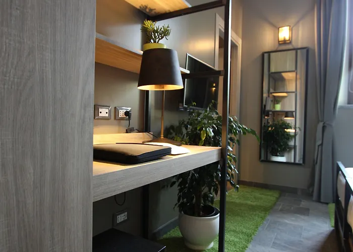 Versoverde Alzaia Naviglio Grande Hotel