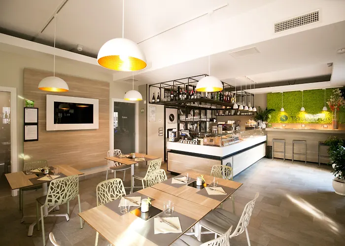 Versoverde Alzaia Naviglio Grande 4* ميلان