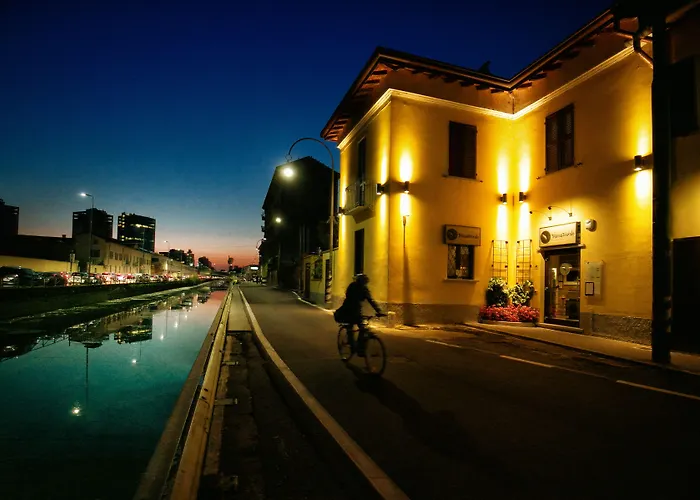 Versoverde Alzaia Naviglio Grande Milán