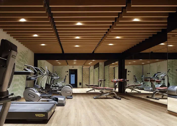 Versoverde Alzaia Naviglio Grande فندق 4*